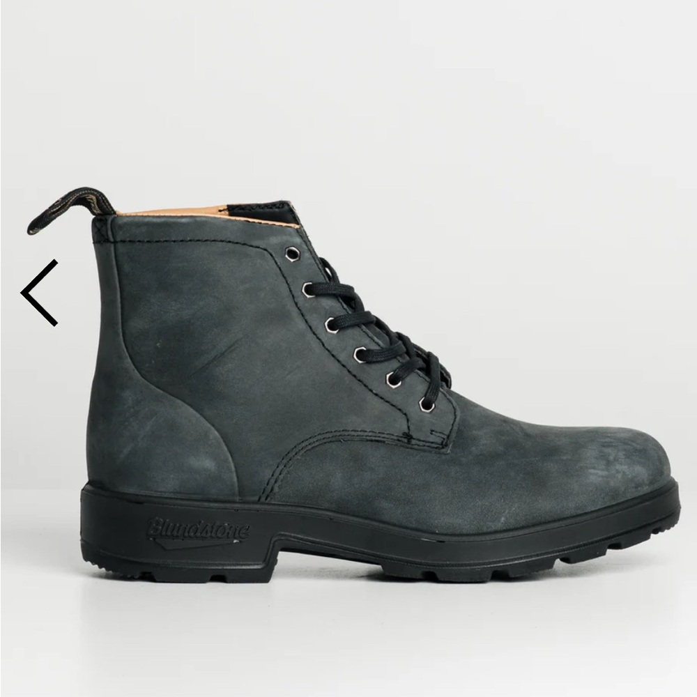 Blundstones Women’s Leather Lined Lace Up Boots - Picture 1 of 11